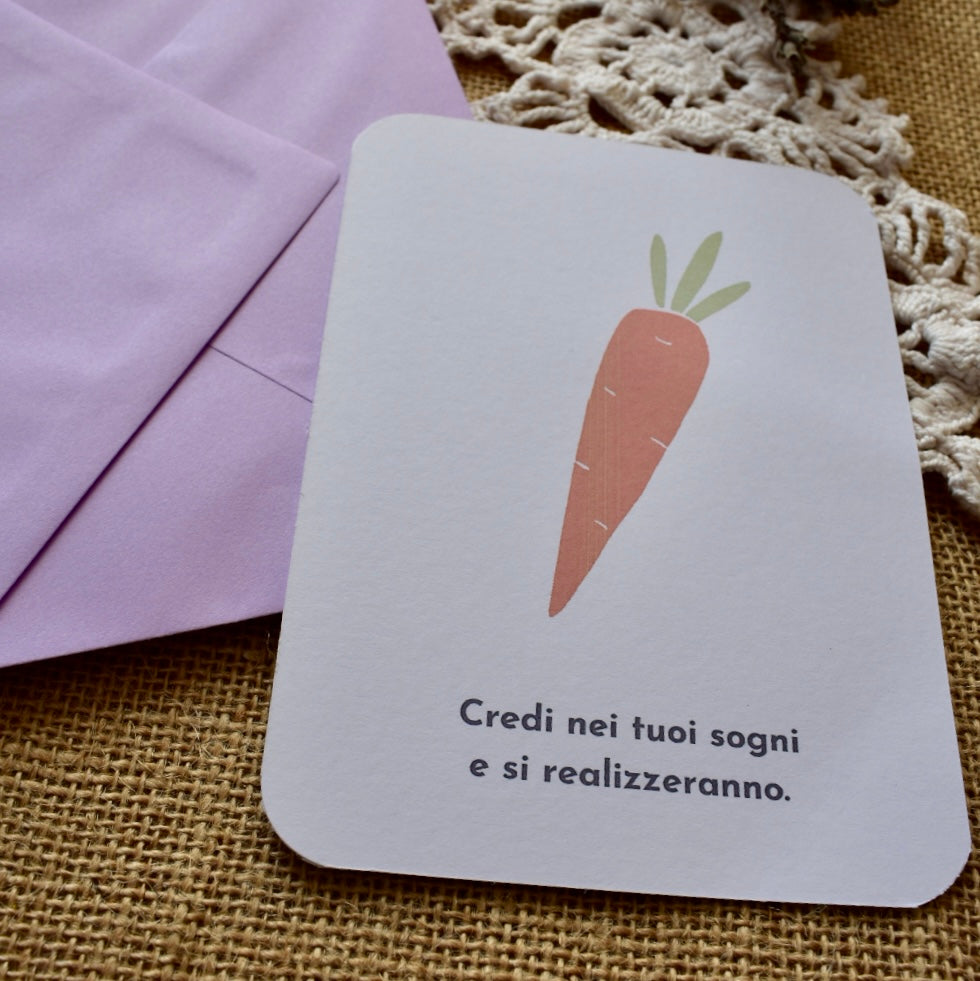 Carota - Cartolina illustrata con frase motivazionale - collezione Country